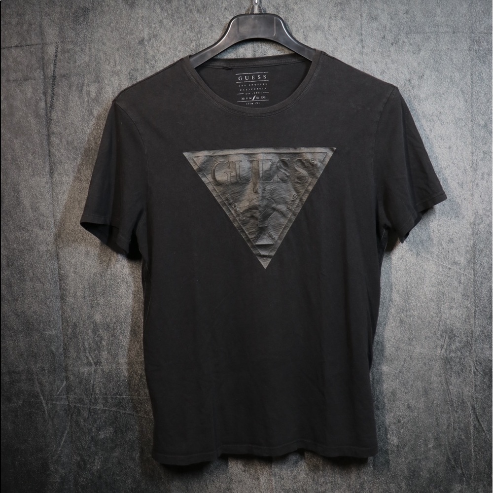 Guess tee shirt